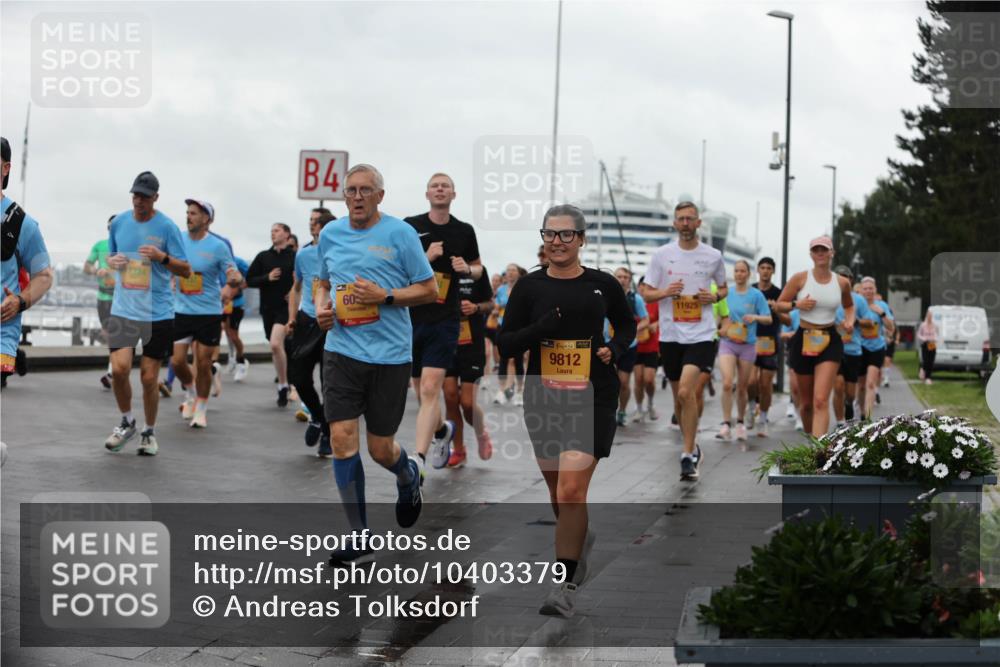 13.09.2026 - Kiel Lauf Andreas Tolksdorf http://msf.ph/oto/10403379 13.09.2026 11:03:30 Kiellinie 4, 60, 1, 387, 9812, 11925 meine-sportfotos.de
