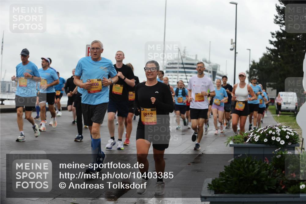 13.09.2026 - Kiel Lauf Andreas Tolksdorf http://msf.ph/oto/10403385 13.09.2026 11:03:30 Kiellinie 11324, 5006, 7161, 845, 1, 38, 9812, 11925 meine-sportfotos.de