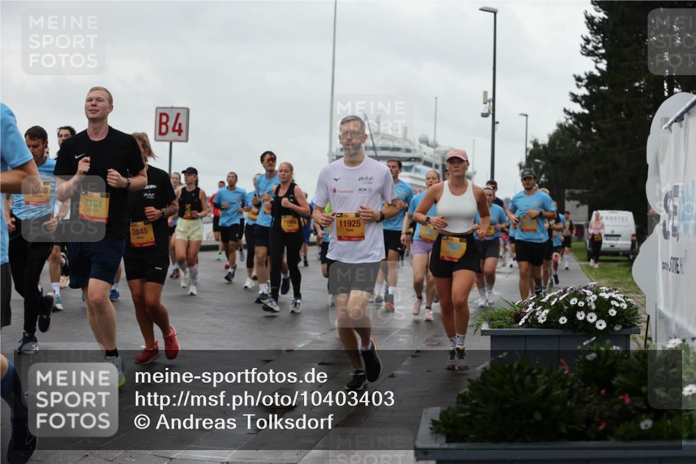 13.09.2026 - Kiel Lauf Andreas Tolksdorf http://msf.ph/oto/10403403 13.09.2026 11:03:31 Kiellinie 20, 7161, 2845, 4, 11665, 38, 11925 meine-sportfotos.de