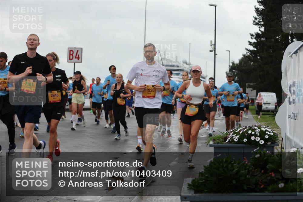 13.09.2026 - Kiel Lauf Andreas Tolksdorf http://msf.ph/oto/10403409 13.09.2026 11:03:31 Kiellinie 4, 420, 38, 7161, 2845, 11665, 38, 11925 meine-sportfotos.de