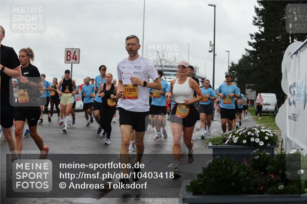 13.09.2026 - Kiel Lauf Andreas Tolksdorf http://msf.ph/oto/10403418 13.09.2026 11:03:32 Kiellinie 2845, 4, 11665, 38, 11925, 1, 35 meine-sportfotos.de