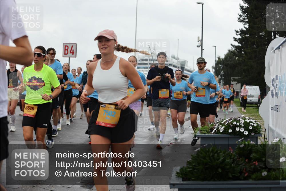 13.09.2026 - Kiel Lauf Andreas Tolksdorf http://msf.ph/oto/10403451 13.09.2026 11:03:33 Kiellinie 4, 2529, 1, 38, 7582, 7109 meine-sportfotos.de