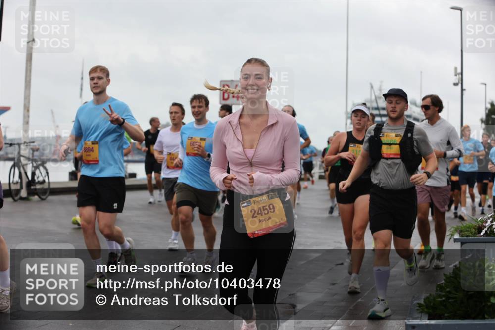 13.09.2026 - Kiel Lauf Andreas Tolksdorf http://msf.ph/oto/10403478 13.09.2026 11:03:44 Kiellinie 8894, 84, 138, 2459, 6566 meine-sportfotos.de