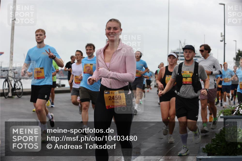 13.09.2026 - Kiel Lauf Andreas Tolksdorf http://msf.ph/oto/10403480 13.09.2026 11:03:44 Kiellinie 6000, 8894, 38, 2459, 39, 6566 meine-sportfotos.de