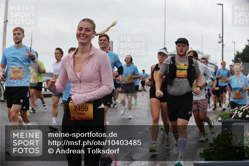 13.09.2026 - Kiel Lauf Andreas Tolksdorf http://msf.ph/oto/10403485 13.09.2026 11:03:44 Kiellinie 38, 8894, 2459, 38, 5728 meine-sportfotos.de