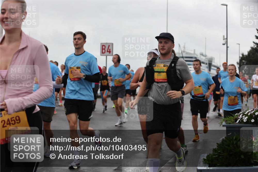 13.09.2026 - Kiel Lauf Andreas Tolksdorf http://msf.ph/oto/10403495 13.09.2026 11:03:45 Kiellinie 2459, 4, 4, 38, 9241, 5728 meine-sportfotos.de