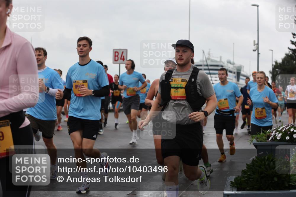 13.09.2026 - Kiel Lauf Andreas Tolksdorf http://msf.ph/oto/10403496 13.09.2026 11:03:45 Kiellinie 39, 890, 4, 38, 6566, 9241, 5728 meine-sportfotos.de
