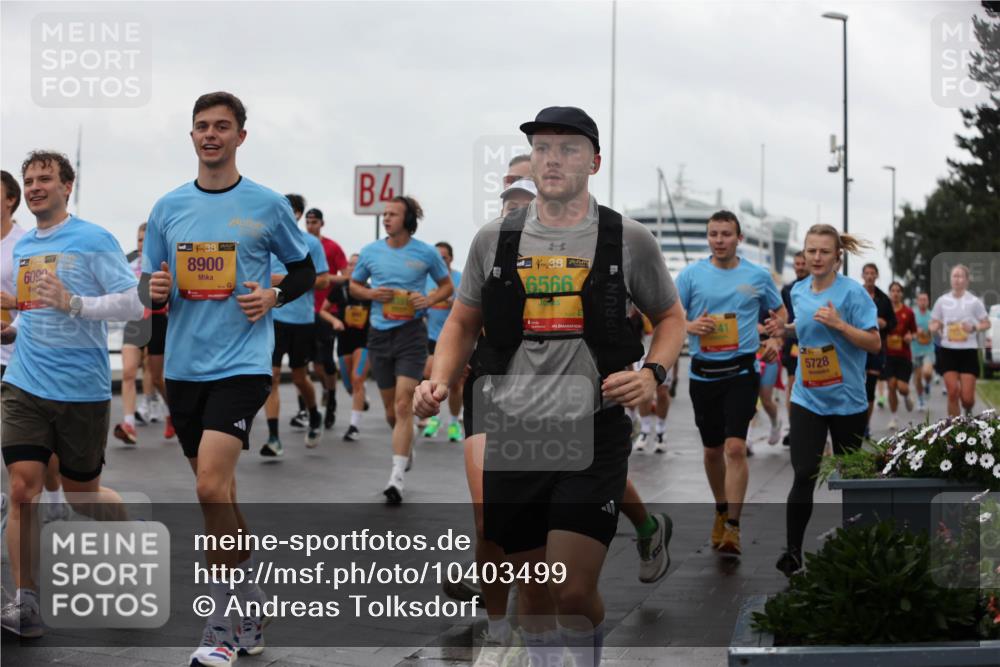13.09.2026 - Kiel Lauf Andreas Tolksdorf http://msf.ph/oto/10403499 13.09.2026 11:03:45 Kiellinie 6000, 39, 8900, 4, 8, 6566, 5728 meine-sportfotos.de
