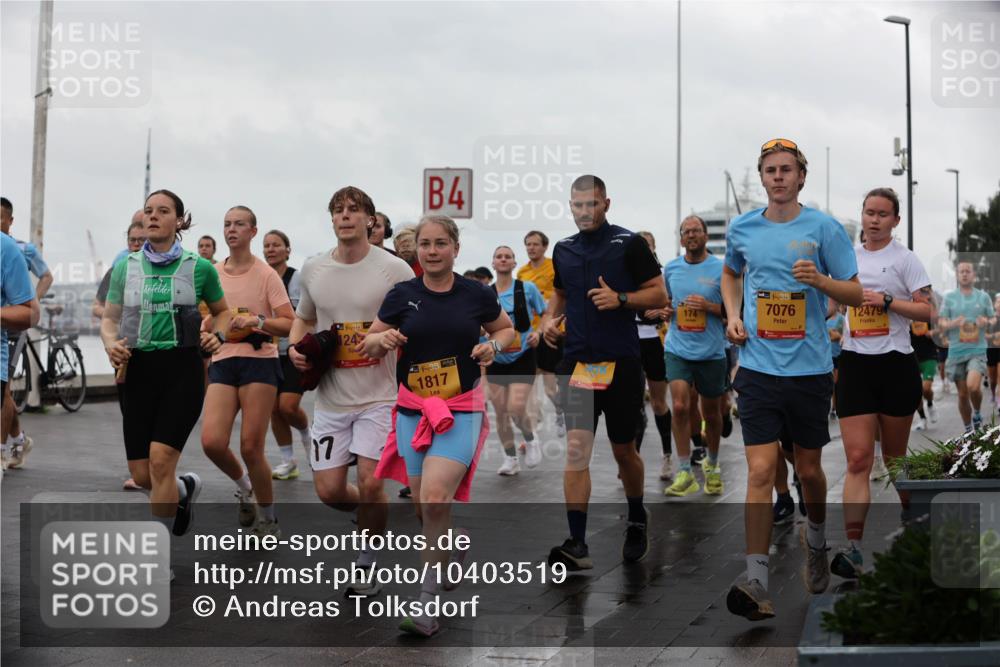 13.09.2026 - Kiel Lauf Andreas Tolksdorf http://msf.ph/oto/10403519 13.09.2026 11:03:48 Kiellinie 38, 124, 17, 4, 4, 38, 1817, 174, 38, 7076, 12479 meine-sportfotos.de