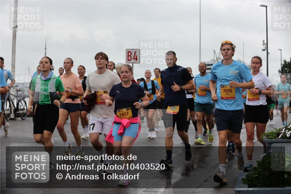 13.09.2026 - Kiel Lauf Andreas Tolksdorf http://msf.ph/oto/10403520 13.09.2026 11:03:48 Kiellinie 12, 38, 4, 17, 38, 1817, 174, 35, 7076, 12 meine-sportfotos.de