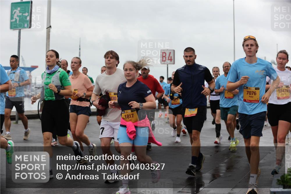 13.09.2026 - Kiel Lauf Andreas Tolksdorf http://msf.ph/oto/10403527 13.09.2026 11:03:49 Kiellinie 5, 0422, 430, 7, 397, 1817, 4, 38, 7076, 12479 meine-sportfotos.de