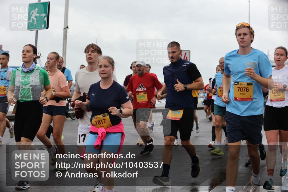 13.09.2026 - Kiel Lauf Andreas Tolksdorf http://msf.ph/oto/10403537 13.09.2026 11:03:49 Kiellinie 0422, 17, 1817, 9096, 17, 7076, 12479 meine-sportfotos.de