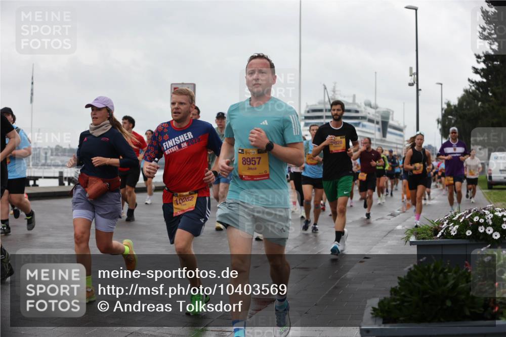 13.09.2026 - Kiel Lauf Andreas Tolksdorf http://msf.ph/oto/10403569 13.09.2026 11:03:52 Kiellinie 2025, 10282, 1, 38, 8957, 928 meine-sportfotos.de