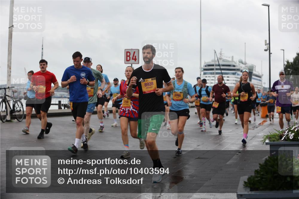 13.09.2026 - Kiel Lauf Andreas Tolksdorf http://msf.ph/oto/10403594 13.09.2026 11:03:54 Kiellinie 389, 801, 4, 3759, 38, 8928, 2760, 6529 meine-sportfotos.de