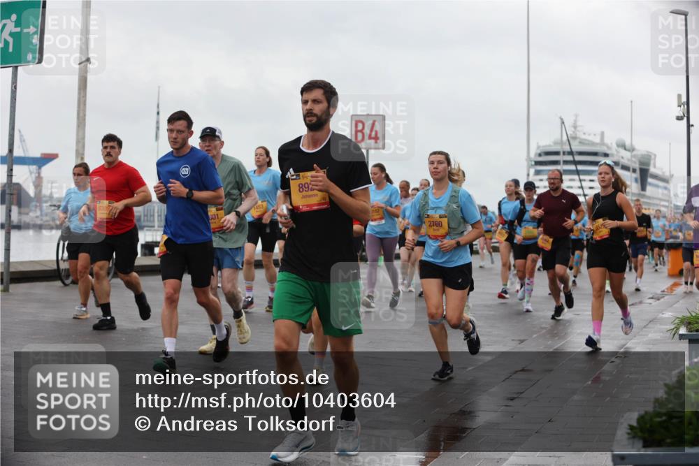 13.09.2026 - Kiel Lauf Andreas Tolksdorf http://msf.ph/oto/10403604 13.09.2026 11:03:54 Kiellinie 6389, 601, 1453, 892, 4, 3182, 2760, 88 meine-sportfotos.de