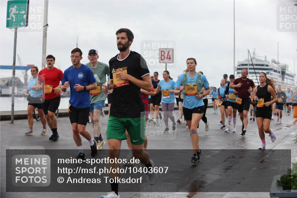 13.09.2026 - Kiel Lauf Andreas Tolksdorf http://msf.ph/oto/10403607 13.09.2026 11:03:54 Kiellinie 6389, 4, 8182, 2760, 6529 meine-sportfotos.de