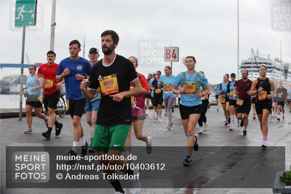 13.09.2026 - Kiel Lauf Andreas Tolksdorf http://msf.ph/oto/10403612 13.09.2026 11:03:55 Kiellinie 6389, 4, 38, 8928, 8182, 39, 2760, 8062, 6529 meine-sportfotos.de