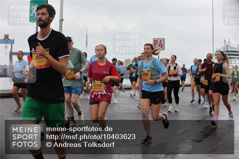 13.09.2026 - Kiel Lauf Andreas Tolksdorf http://msf.ph/oto/10403623 13.09.2026 11:03:55 Kiellinie 892, 9801, 3759, 39, 2760 meine-sportfotos.de