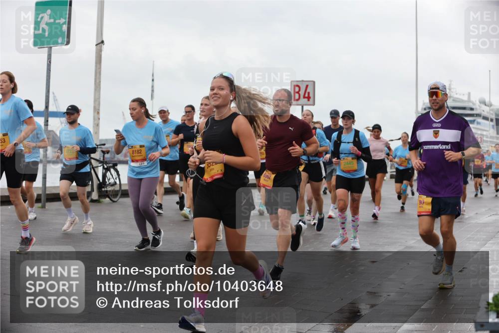 13.09.2026 - Kiel Lauf Andreas Tolksdorf http://msf.ph/oto/10403648 13.09.2026 11:03:57 Kiellinie 53, 3, 8182, 2723, 0302, 4, 2445, 80 meine-sportfotos.de