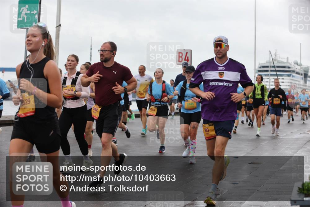 13.09.2026 - Kiel Lauf Andreas Tolksdorf http://msf.ph/oto/10403663 13.09.2026 11:03:57 Kiellinie 439, 529, 1634, 0362, 4203, 4, 2445, 3653, 38, 80, 6343, 3 meine-sportfotos.de