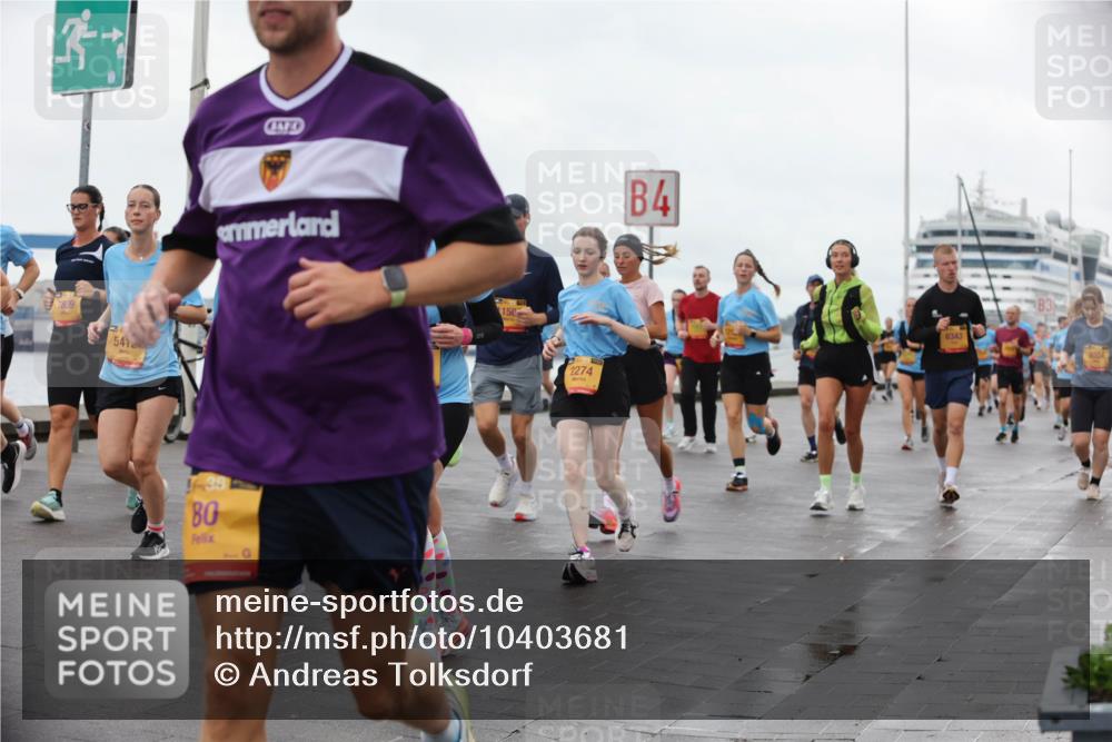 13.09.2026 - Kiel Lauf Andreas Tolksdorf http://msf.ph/oto/10403681 13.09.2026 11:03:58 Kiellinie 7809, 5412, 1, 39, 80, 150, 2274, 4, 6343, 83, 9804 meine-sportfotos.de