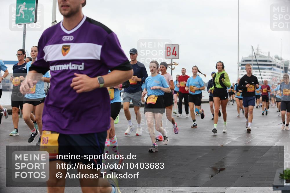 13.09.2026 - Kiel Lauf Andreas Tolksdorf http://msf.ph/oto/10403683 13.09.2026 11:03:58 Kiellinie 3, 7809, 4, 2274, 6343, 83, 9804 meine-sportfotos.de