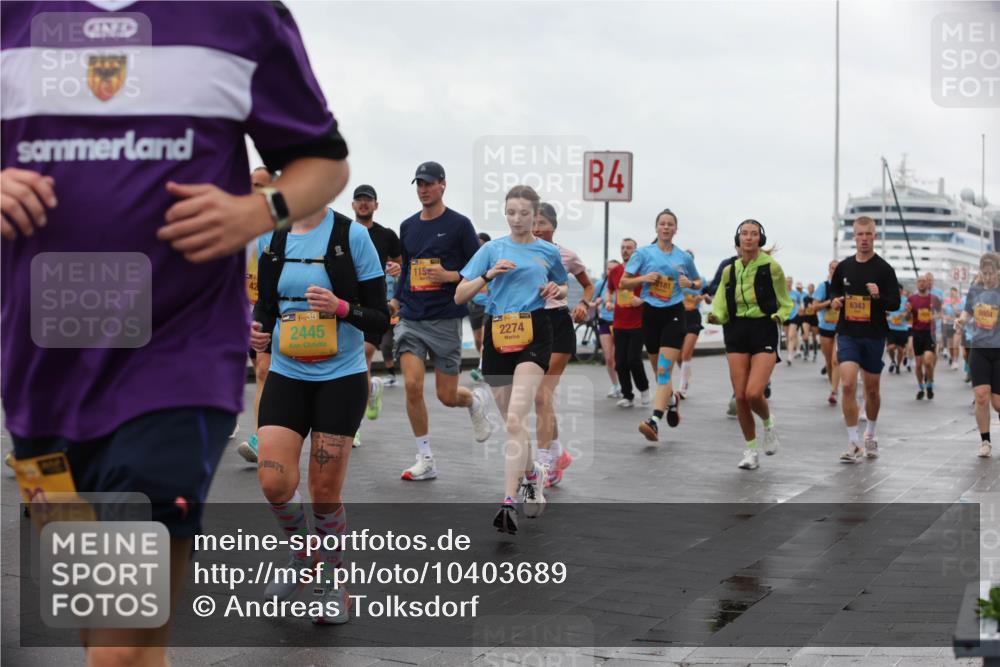 13.09.2026 - Kiel Lauf Andreas Tolksdorf http://msf.ph/oto/10403689 13.09.2026 11:03:59 Kiellinie 42, 38, 2445, 2274, 4, 6343, 3, 9804 meine-sportfotos.de