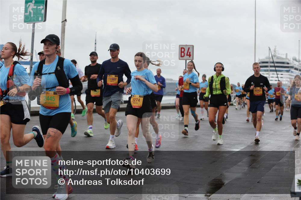 13.09.2026 - Kiel Lauf Andreas Tolksdorf http://msf.ph/oto/10403699 13.09.2026 11:03:59 Kiellinie 38, 2445, 11507, 39, 2274, 4, 6343 meine-sportfotos.de