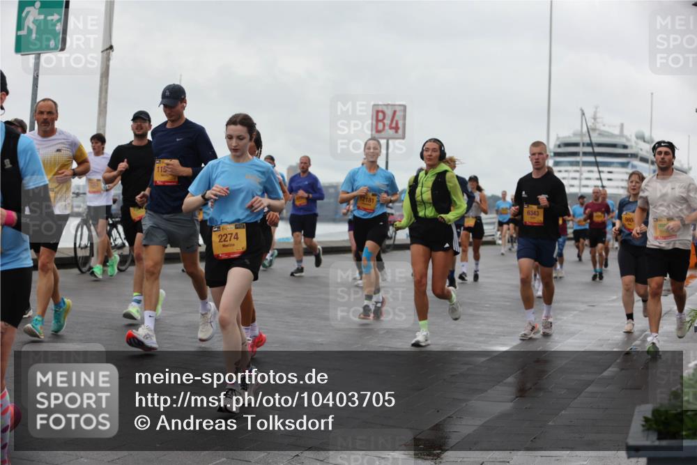 13.09.2026 - Kiel Lauf Andreas Tolksdorf http://msf.ph/oto/10403705 13.09.2026 11:03:59 Kiellinie 115, 38, 2274, 4, 12181, 6343, 980 meine-sportfotos.de