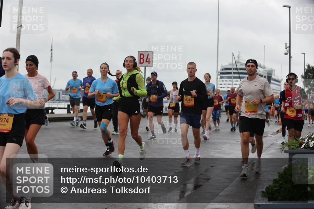 13.09.2026 - Kiel Lauf Andreas Tolksdorf http://msf.ph/oto/10403713 13.09.2026 11:04:00 Kiellinie 39, 2274, 12181, 4, 6343, 7607, 7236 meine-sportfotos.de