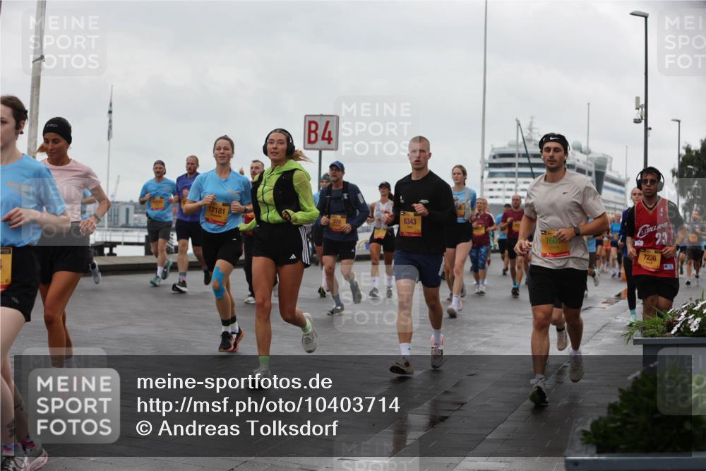 13.09.2026 - Kiel Lauf Andreas Tolksdorf http://msf.ph/oto/10403714 13.09.2026 11:04:00 Kiellinie 12181, 4, 6343, 378, 760, 7236, 23 meine-sportfotos.de