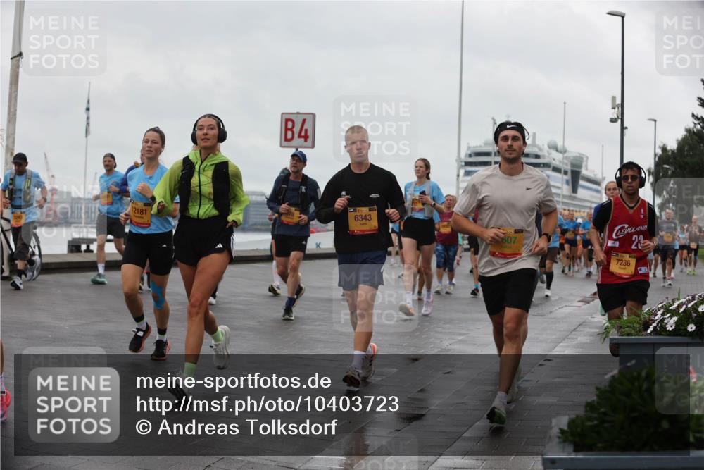 13.09.2026 - Kiel Lauf Andreas Tolksdorf http://msf.ph/oto/10403723 13.09.2026 11:04:00 Kiellinie 5243, 12181, 4, 6343, 38, 607, 23, 7236 meine-sportfotos.de