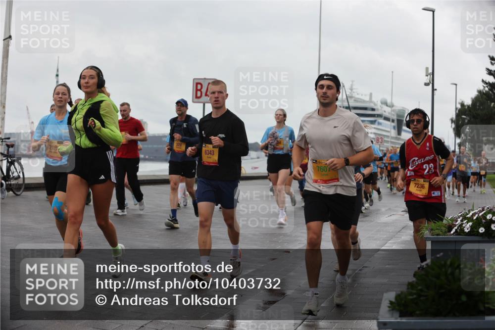 13.09.2026 - Kiel Lauf Andreas Tolksdorf http://msf.ph/oto/10403732 13.09.2026 11:04:01 Kiellinie 1218, 378, 6343, 39, 7607, 3, 7236, 23 meine-sportfotos.de