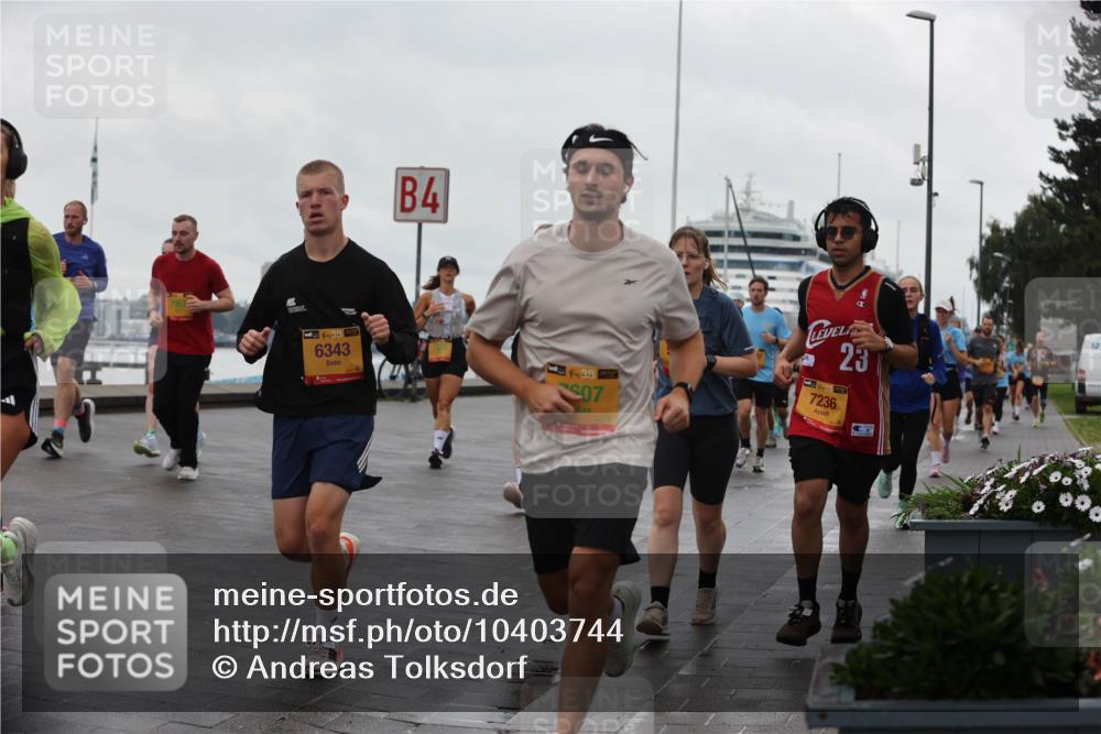 13.09.2026 - Kiel Lauf Andreas Tolksdorf http://msf.ph/oto/10403744 13.09.2026 11:04:01 Kiellinie 4, 38, 6343, 1, 38, 07, 7236, 23, 12 meine-sportfotos.de