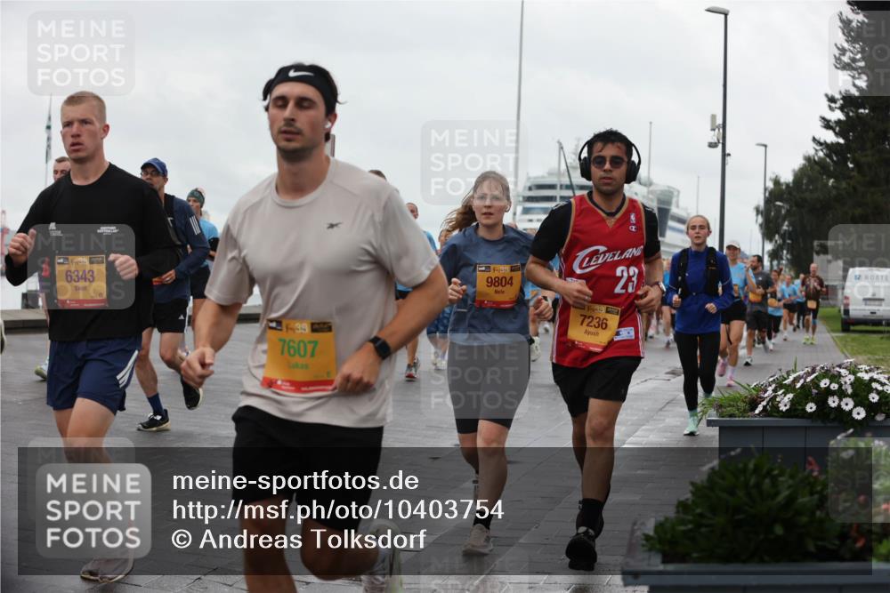 13.09.2026 - Kiel Lauf Andreas Tolksdorf http://msf.ph/oto/10403754 13.09.2026 11:04:02 Kiellinie 38, 6343, 39, 7607, 48, 9804, 23, 1, 38, 7236 meine-sportfotos.de