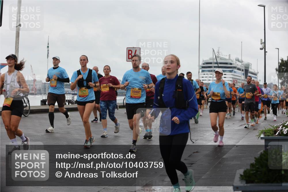 13.09.2026 - Kiel Lauf Andreas Tolksdorf http://msf.ph/oto/10403759 13.09.2026 11:04:05 Kiellinie 6304, 2933, 10402, 7793, 118 meine-sportfotos.de