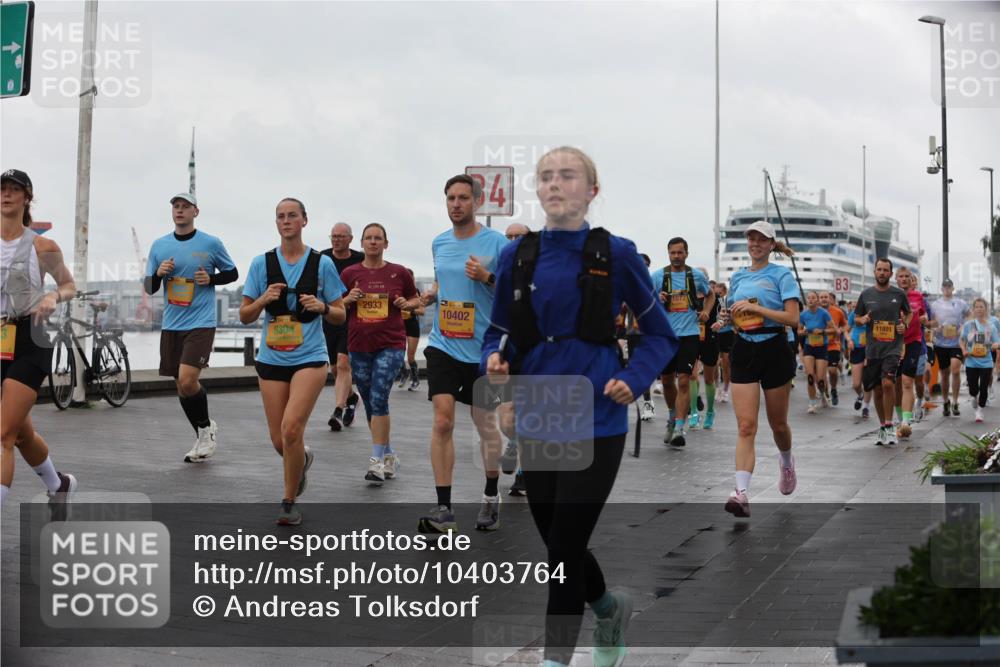 13.09.2026 - Kiel Lauf Andreas Tolksdorf http://msf.ph/oto/10403764 13.09.2026 11:04:05 Kiellinie 34, 6304, 2933, 10402, 3, 11891 meine-sportfotos.de