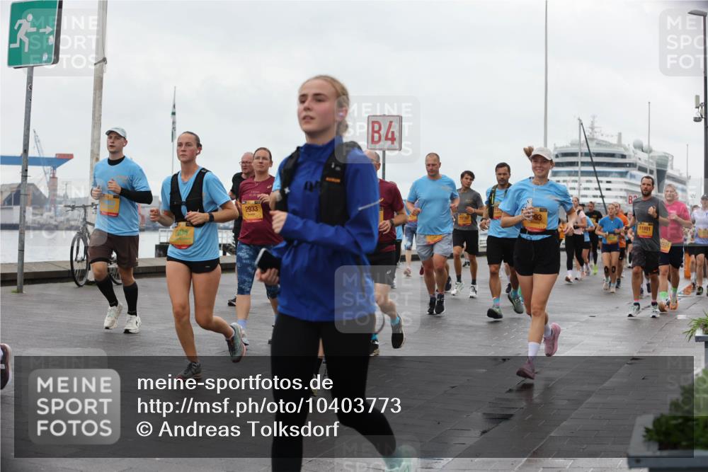 13.09.2026 - Kiel Lauf Andreas Tolksdorf http://msf.ph/oto/10403773 13.09.2026 11:04:05 Kiellinie 304, 2933, 4, 11891, 2231 meine-sportfotos.de