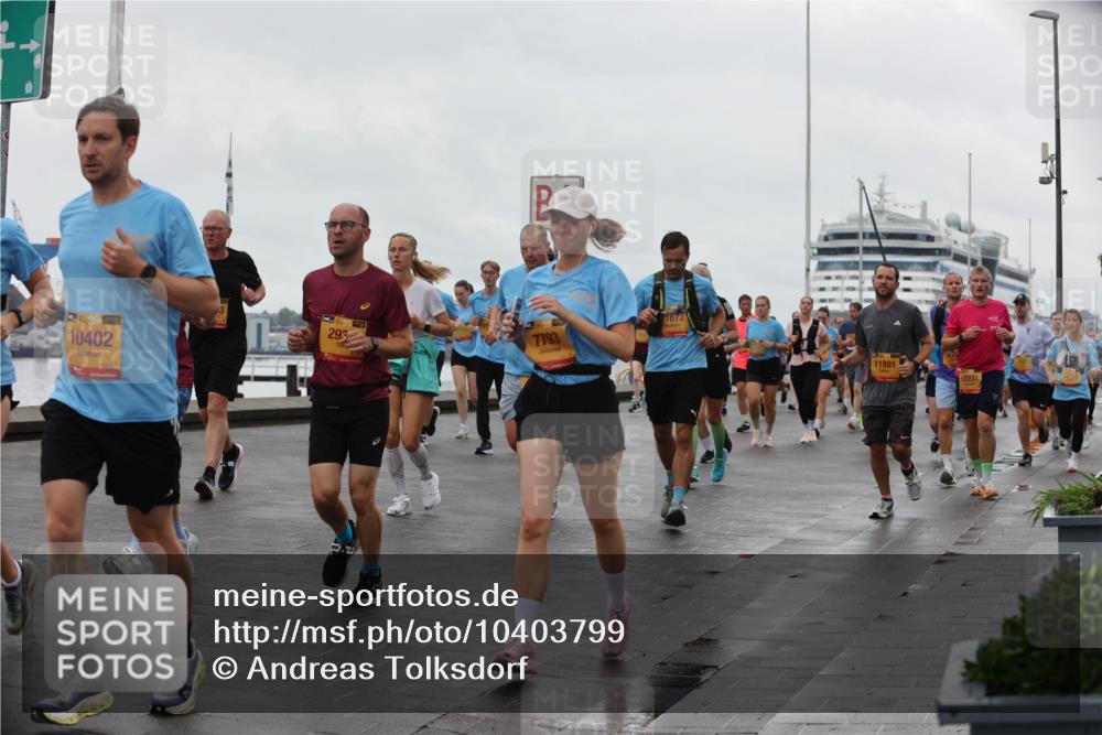 13.09.2026 - Kiel Lauf Andreas Tolksdorf http://msf.ph/oto/10403799 13.09.2026 11:04:07 Kiellinie 10402, 293, 7793, 11891, 12231 meine-sportfotos.de