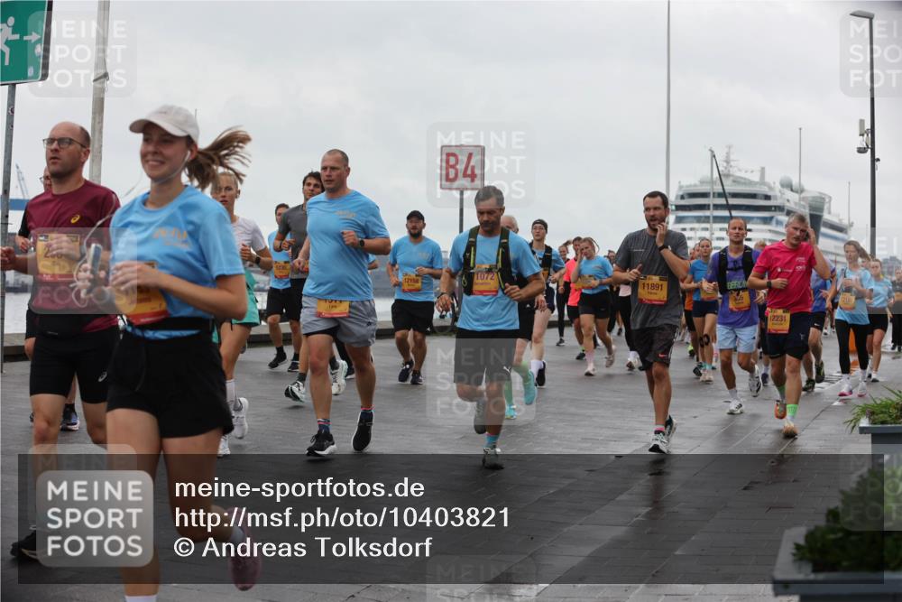 13.09.2026 - Kiel Lauf Andreas Tolksdorf http://msf.ph/oto/10403821 13.09.2026 11:04:07 Kiellinie 4, 12158, 1072, 11891, 12231, 12116 meine-sportfotos.de