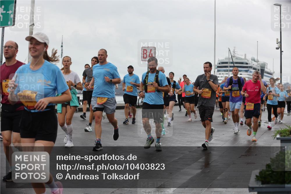 13.09.2026 - Kiel Lauf Andreas Tolksdorf http://msf.ph/oto/10403823 13.09.2026 11:04:08 Kiellinie 7793, 151, 12158, 1072, 11891, 12231, 12116 meine-sportfotos.de