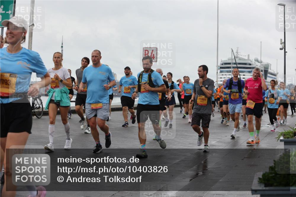 13.09.2026 - Kiel Lauf Andreas Tolksdorf http://msf.ph/oto/10403826 13.09.2026 11:04:08 Kiellinie 793, 8397, 4, 12158, 11891, 12116, 12231, 12201 meine-sportfotos.de