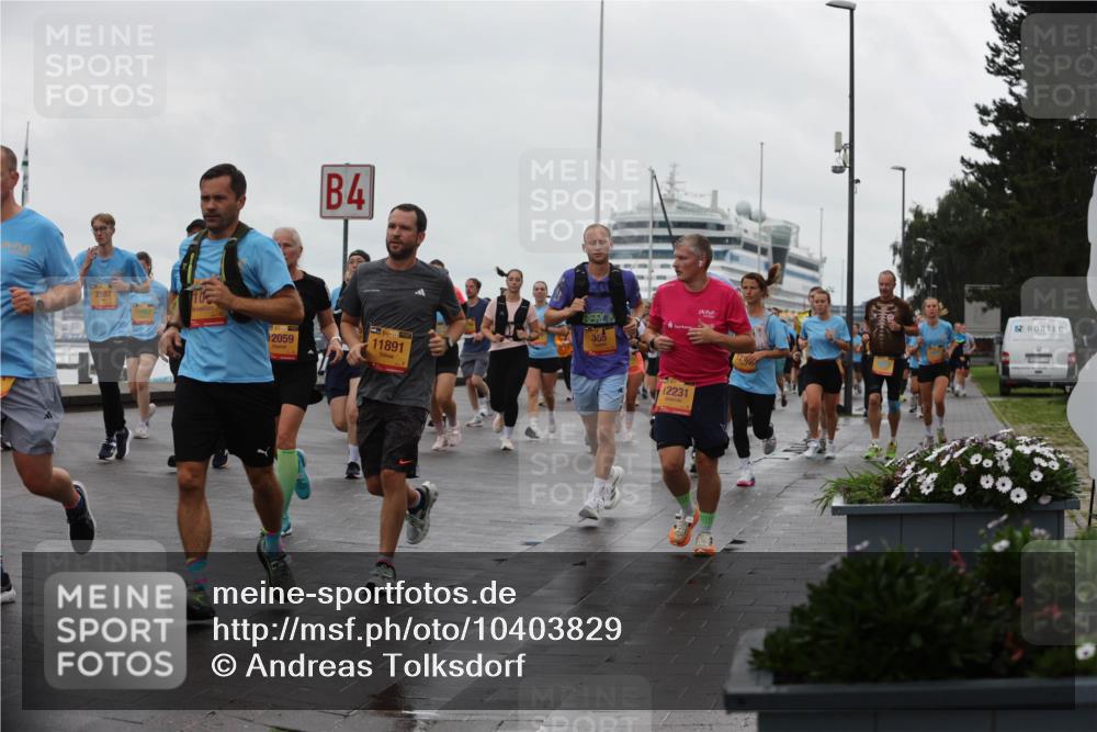 13.09.2026 - Kiel Lauf Andreas Tolksdorf http://msf.ph/oto/10403829 13.09.2026 11:04:08 Kiellinie 2597, 4, 2059, 38, 11891, 12231, 12, 000 meine-sportfotos.de