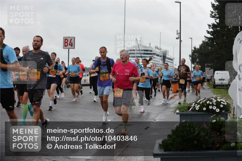 13.09.2026 - Kiel Lauf Andreas Tolksdorf http://msf.ph/oto/10403846 13.09.2026 11:04:09 Kiellinie 12059, 38, 11891, 4, 9301, 355, 12116, 12231, 3 meine-sportfotos.de