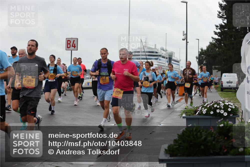 13.09.2026 - Kiel Lauf Andreas Tolksdorf http://msf.ph/oto/10403848 13.09.2026 11:04:09 Kiellinie 4, 38, 11891, 9301, 355, 2231, 12116, 3 meine-sportfotos.de