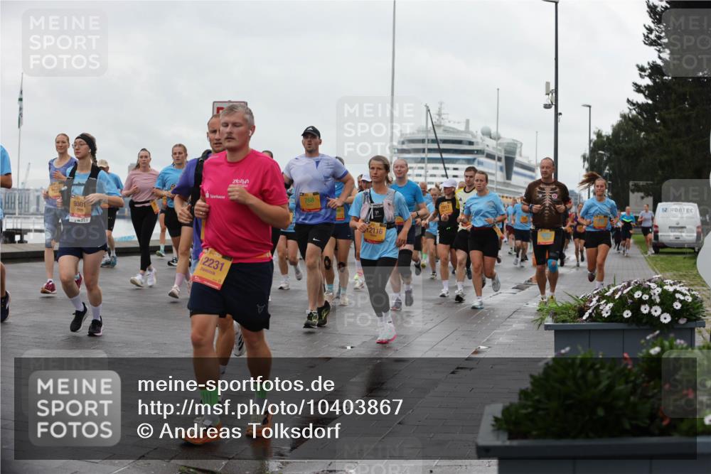 13.09.2026 - Kiel Lauf Andreas Tolksdorf http://msf.ph/oto/10403867 13.09.2026 11:04:10 Kiellinie 9301, 8, 34, 2231, 768, 12116, 7913 meine-sportfotos.de