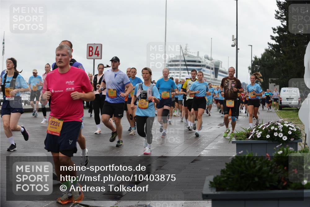 13.09.2026 - Kiel Lauf Andreas Tolksdorf http://msf.ph/oto/10403875 13.09.2026 11:04:10 Kiellinie 9301, 4, 768, 12116, 12231, 8289 meine-sportfotos.de