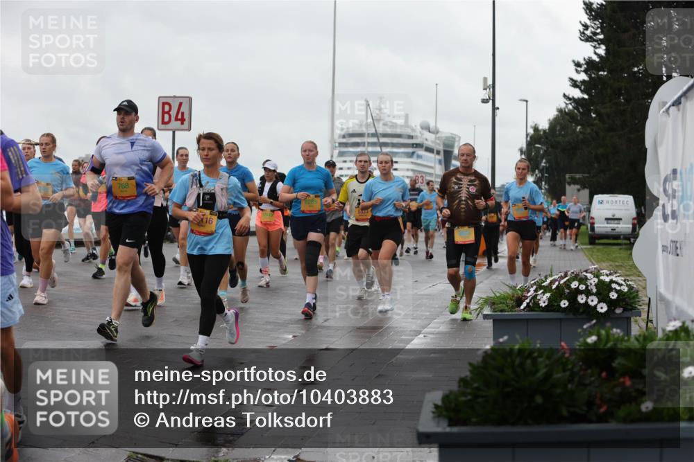13.09.2026 - Kiel Lauf Andreas Tolksdorf http://msf.ph/oto/10403883 13.09.2026 11:04:11 Kiellinie 768, 4, 16, 8289, 5523, 83 meine-sportfotos.de