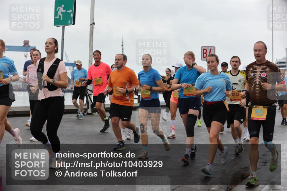 13.09.2026 - Kiel Lauf Andreas Tolksdorf http://msf.ph/oto/10403929 13.09.2026 11:04:13 Kiellinie 6106, 8392, 903, 6609, 10649, 5523, 5623 meine-sportfotos.de