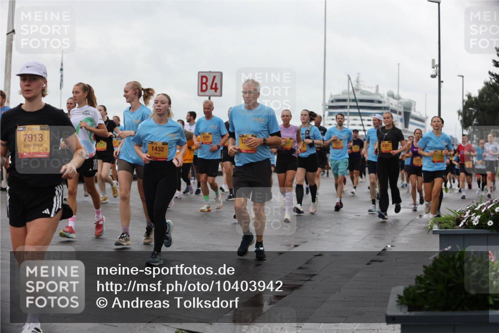13.09.2026 - Kiel Lauf Andreas Tolksdorf http://msf.ph/oto/10403942 13.09.2026 11:04:16 Kiellinie 1139, 7913, 1432, 4, 8399, 126, 4387 meine-sportfotos.de